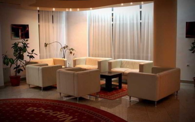 Hotel Opal