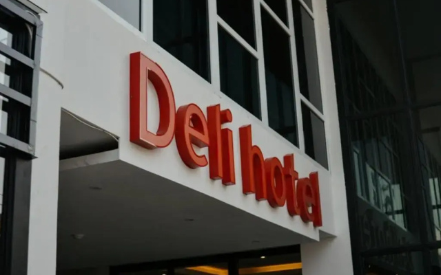 Deli Hotel