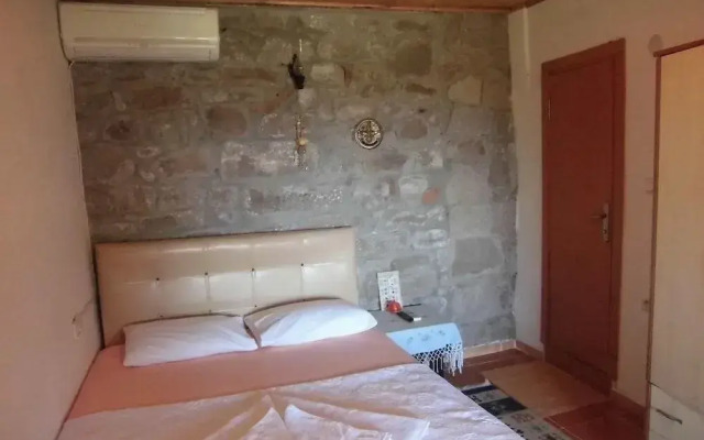 Assos Tasli Kosk