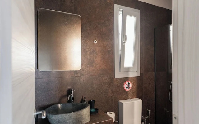 Uranides Luxury Suites