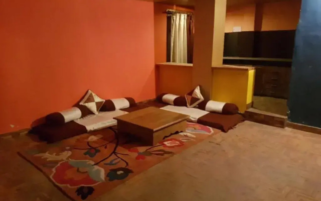 Kunal Hotel & Cottages