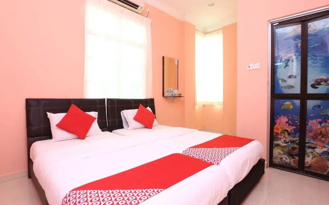 OYO 89556 Sa Villa Holiday Inn