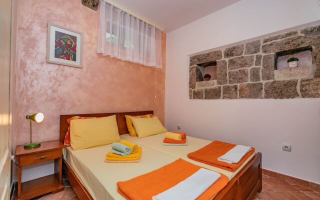 Apartments Bigovo Veljic