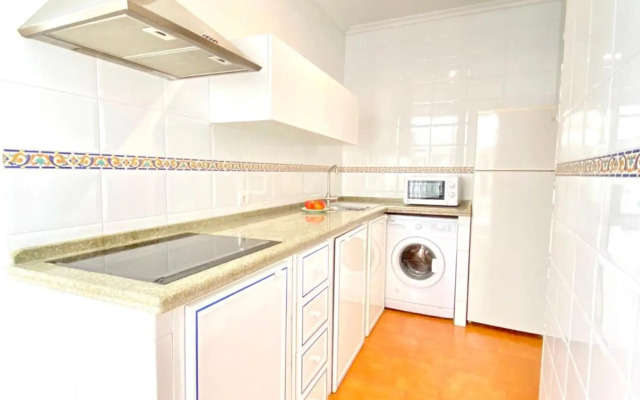 Comfortable studio old town, parking optional