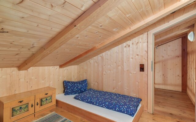 Lovely Chalet in Matrei in Osttirol With Mountain View