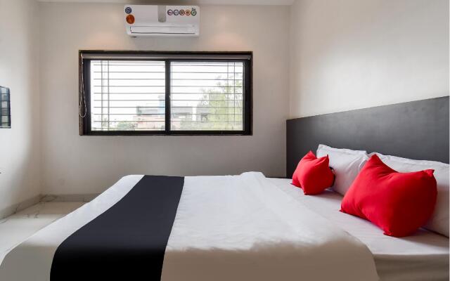 Capital O 71866 Hotel Ansh