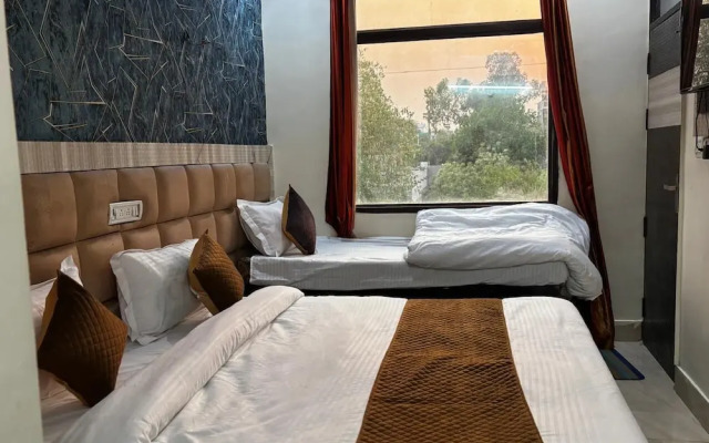 Hotel Akash Continental By OYO Rooms