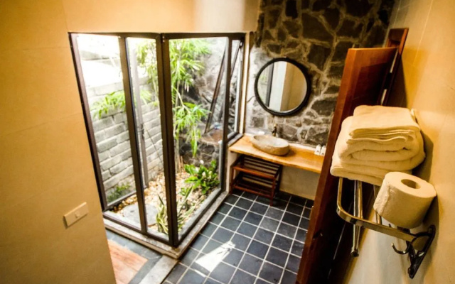 Tam Coc Banana Bungalow