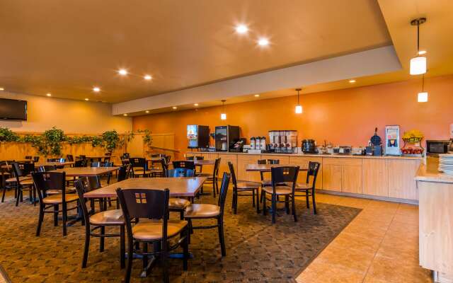 Best Western Plus Hartford Lodge