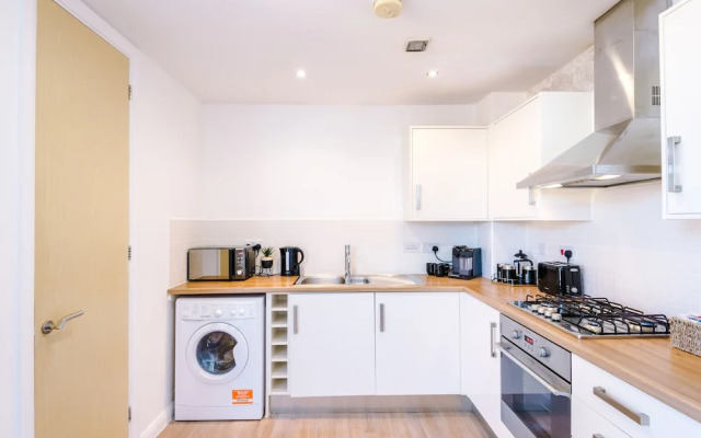 3 Bed House Manchester by MCR Dens