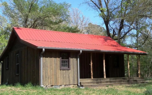 War Eagle Homestead Cabin