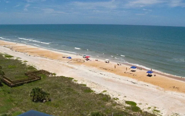 Surfside Club