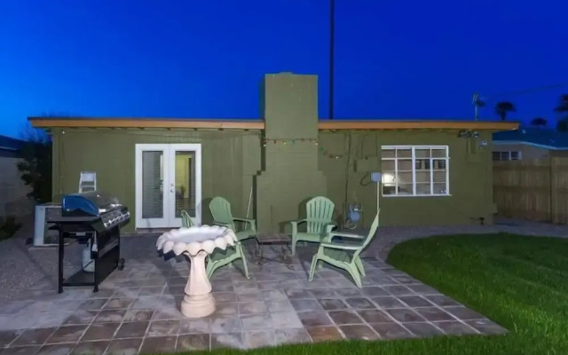 Encanto Bungalow By Signature Vacation Rentals