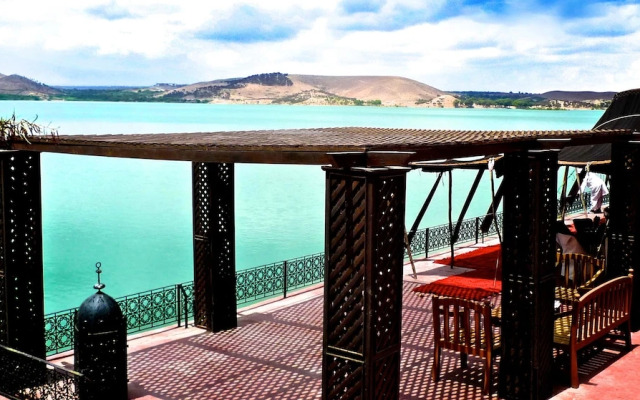La Villa du Lac- Guest House