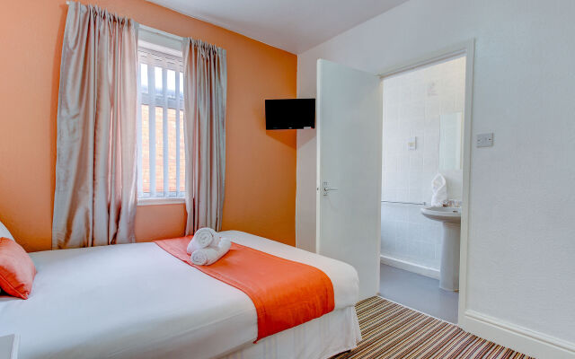 The Sandringham Court Hotel and Apartment