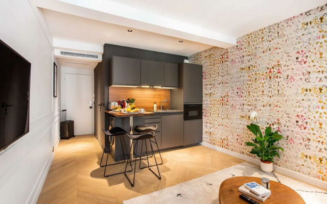 Magnificent 1br/4p Apartment - Montorgueil 6