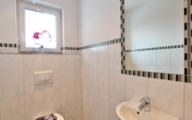 Spacious Villa With Garden in Hinterthiersee
