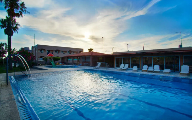ILIOS APARTHOTEL(Tigaki)