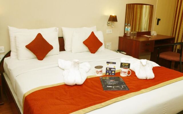 OYO Premium Gandhipuram Avinashi Road