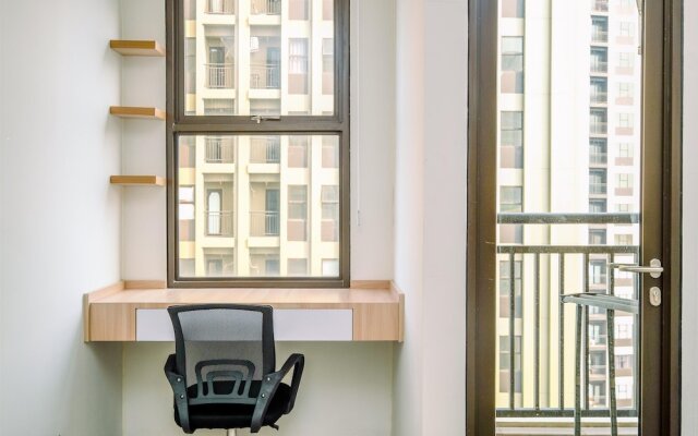 Cozy Living And Homey Studio Transpark Cibubur Apartment