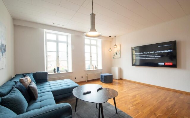 Exclusive 2 Bedroom Apartment