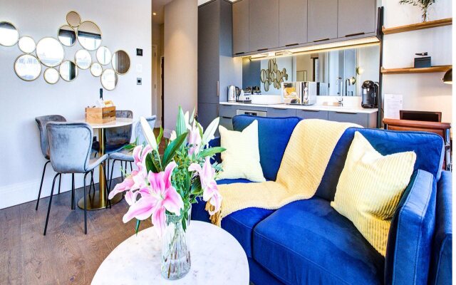 Hybrid Resi Canary Wharf