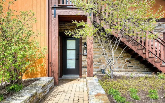 Mont-tremblant Country Chic Ski In/ski Out