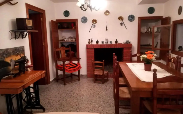 Cueva El Murallon Benamaurel