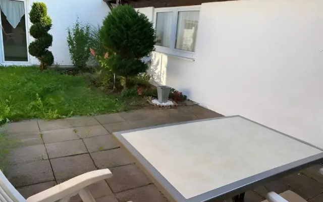 Stylish Apartment With Modern Amenities and Scenic Views