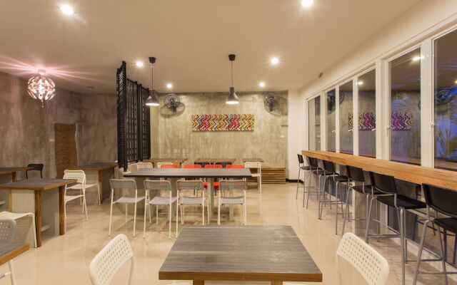 Krabi Inn And Omm Hotel