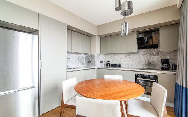 Flat With Panoramic Bosphorus View in Cihangir