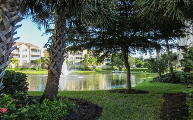 Bella Lago 233 Wkly 2 Br Condo by RedAwning