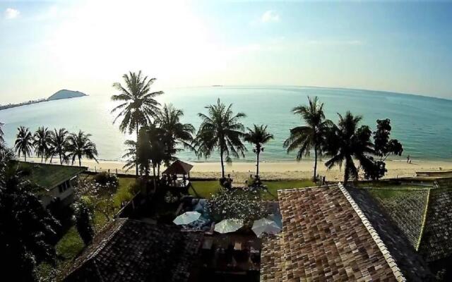 Baan Phulay Luxury Beachfront Villa