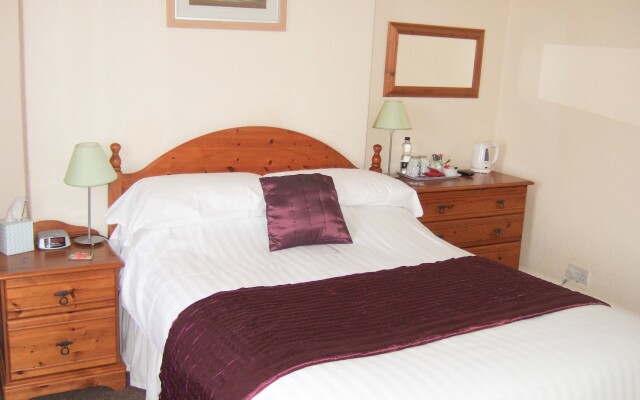 Links Side Guest House