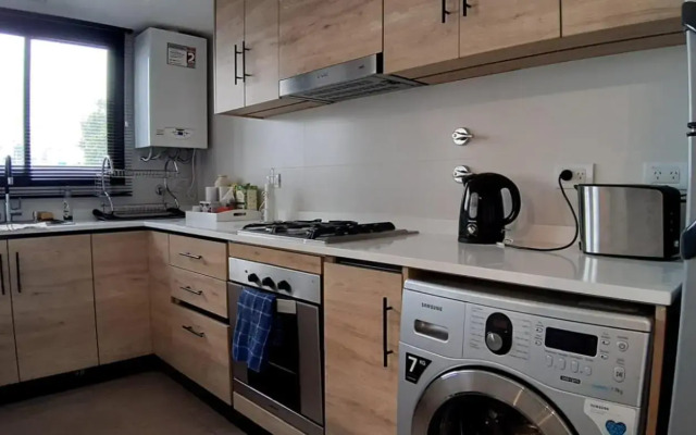 Departamento Moderno - Equipado y Con Cochera Privada