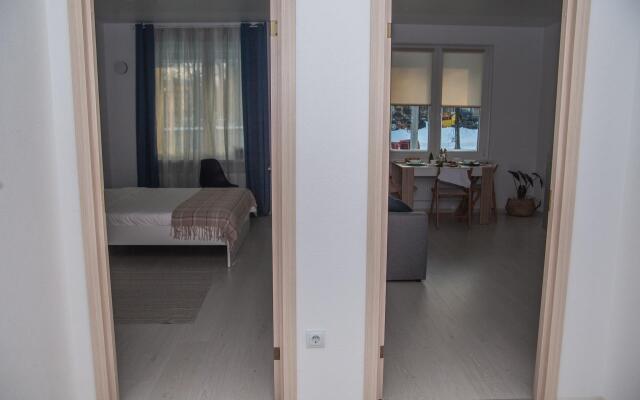 Апартаменты на улице Еремеева 38