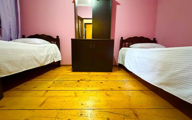 Mziuri Guest House