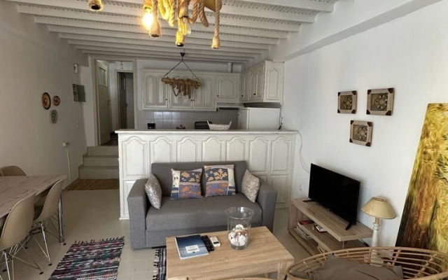 Myconian Avra Apartment