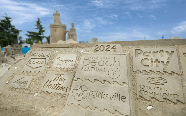 Coast Parksville Hotel