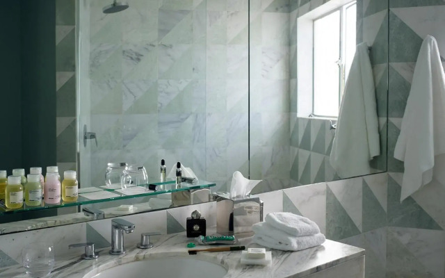 Avalon Hotel Beverly Hills, a Member of Design Hotels