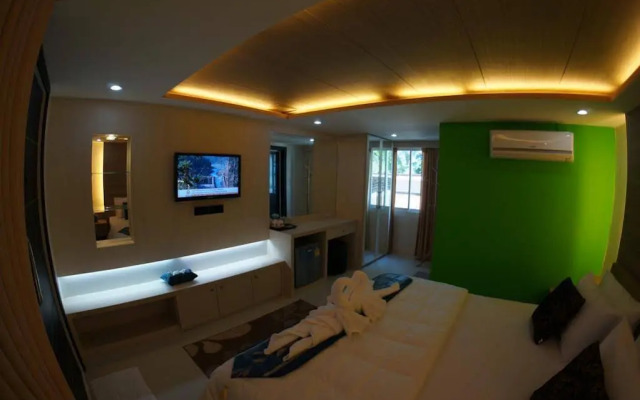 TT Naiyang Beach Phuket