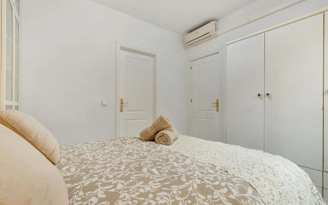 Apartamento con patio a 1 minuto de la playa