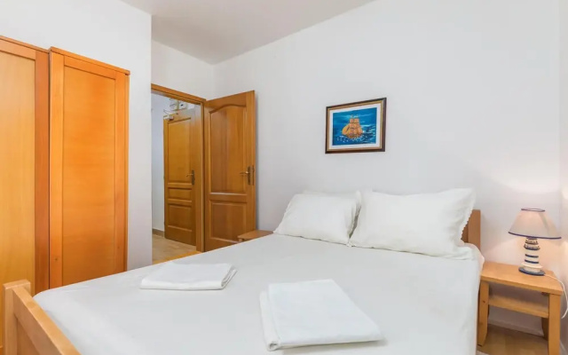 Stunning Apartment in Fazana With 1 Bedrooms and Wifi