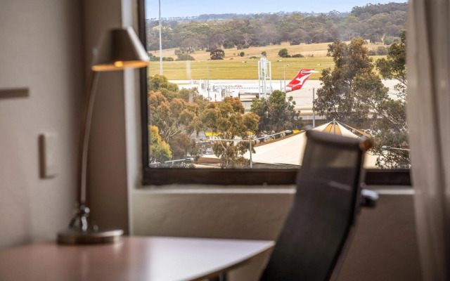 Holiday Inn Melbourne Airport by IHG