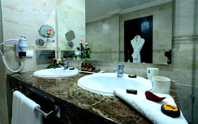 El Minzah Hotel