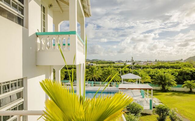 Royal Cove Hotel