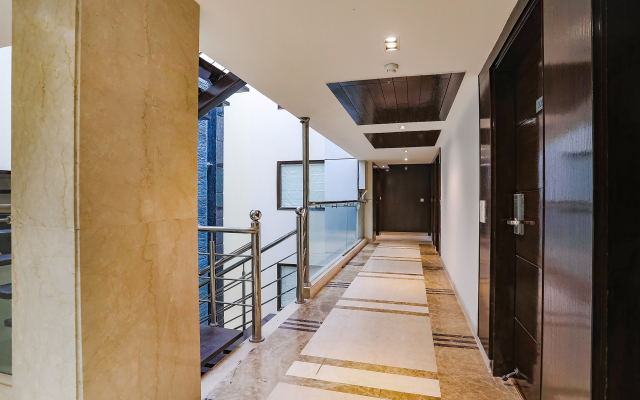 Fabhotel Grand Stay
