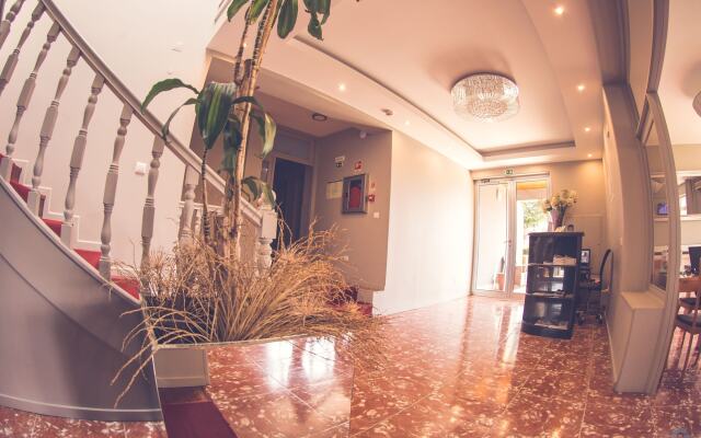 Vila Hotel By VimaHotels