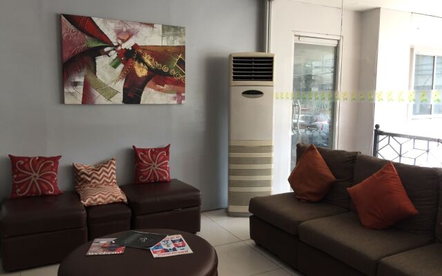 Sampaguita Suites Plaza Garcia
