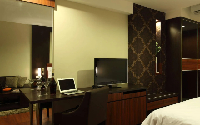 Avissa Suites